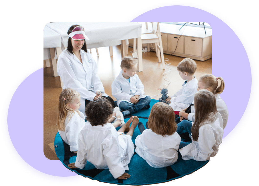 Children attending a Kide Lesson